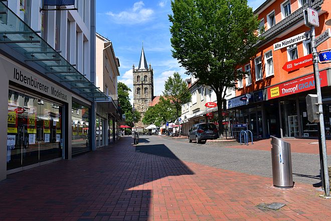 Blick aus der "Alte Münsterstraße"/Bachstraße zum Unteren Markt.